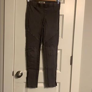 Gray jeggings